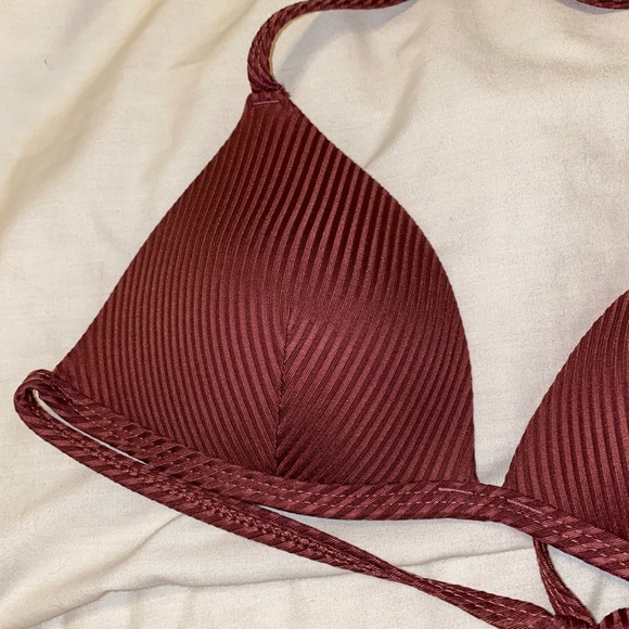 Maroon/Pink Victoria’s secret bikini top - Picture 2 of 3